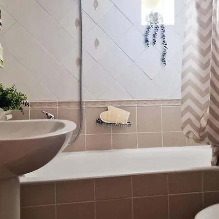 Daphnes Crown Apartment Athens